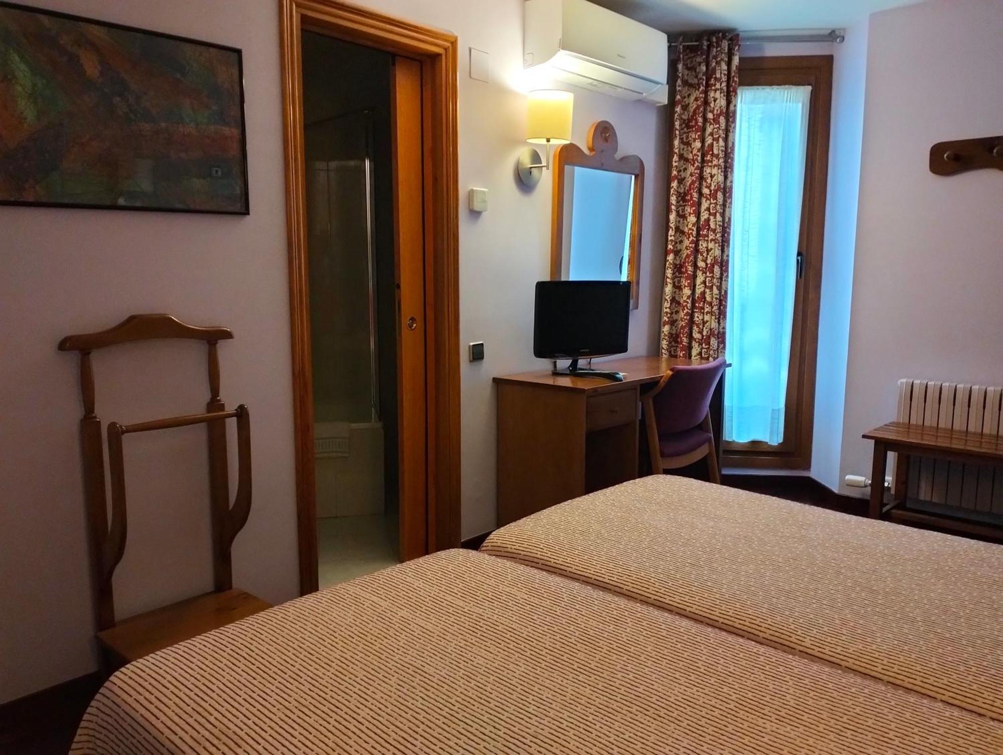 Hotel Aragueells Benasque Eksteriør bilde