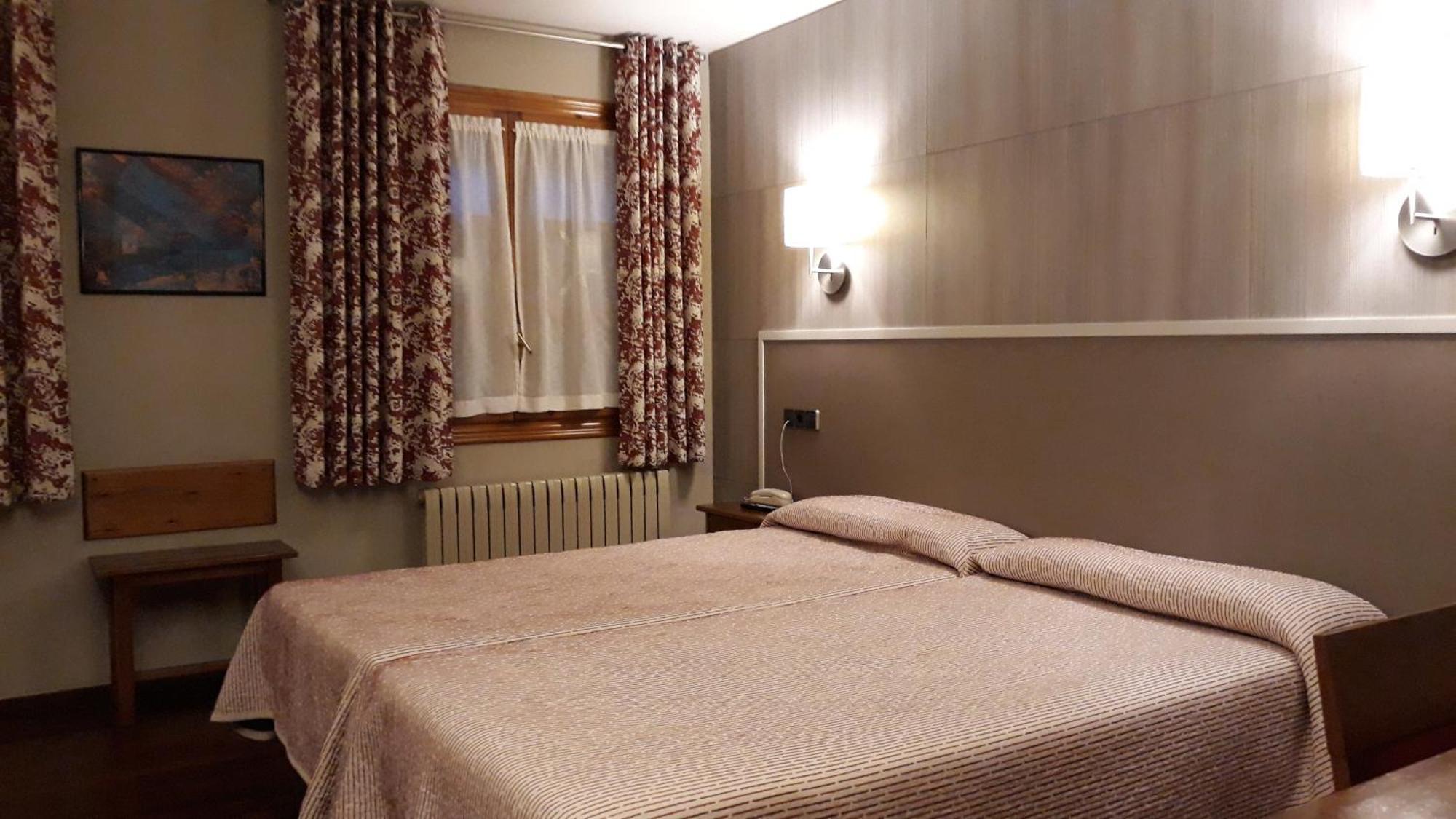 Hotel Aragueells Benasque Eksteriør bilde