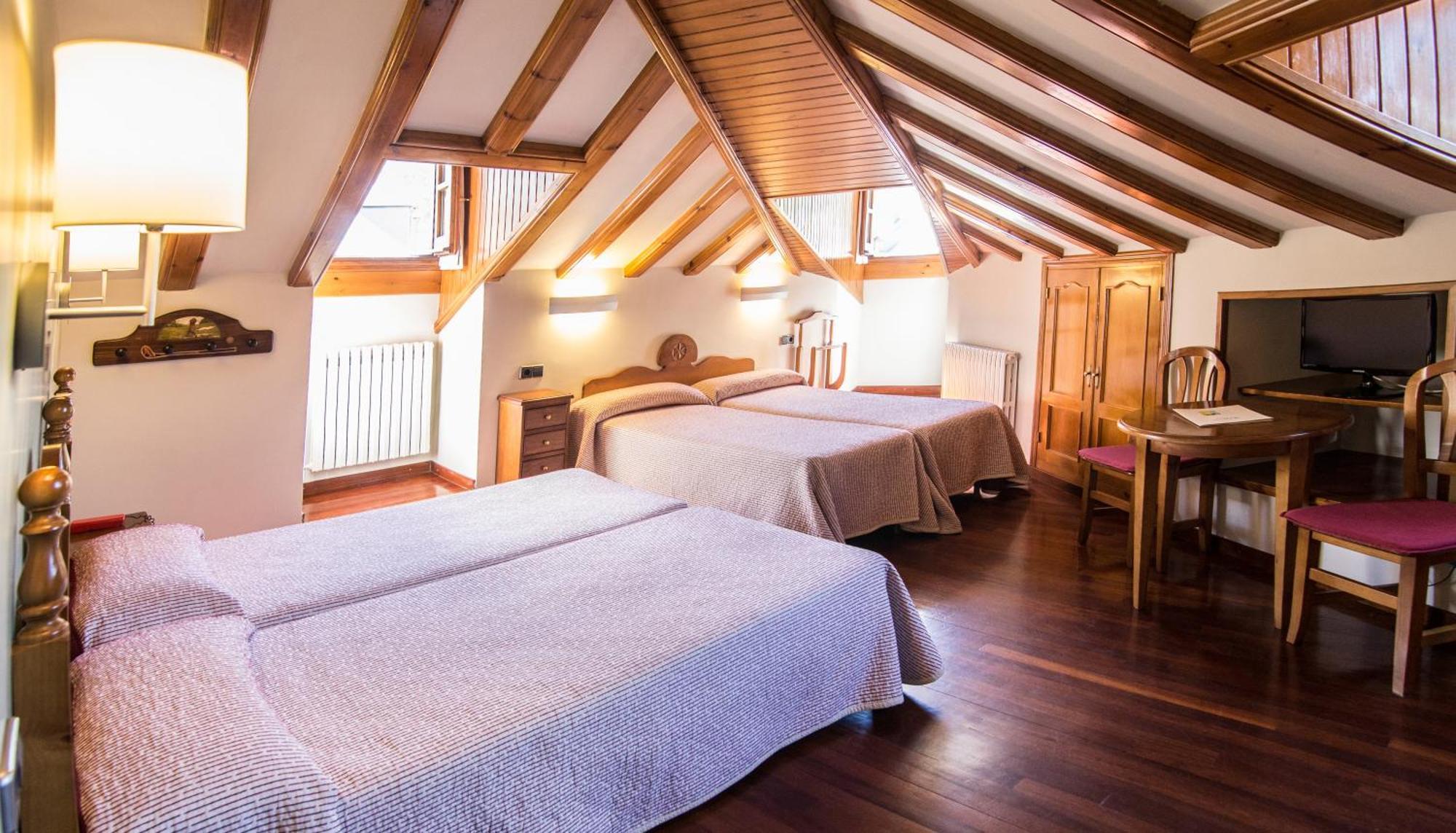 Hotel Aragueells Benasque Eksteriør bilde