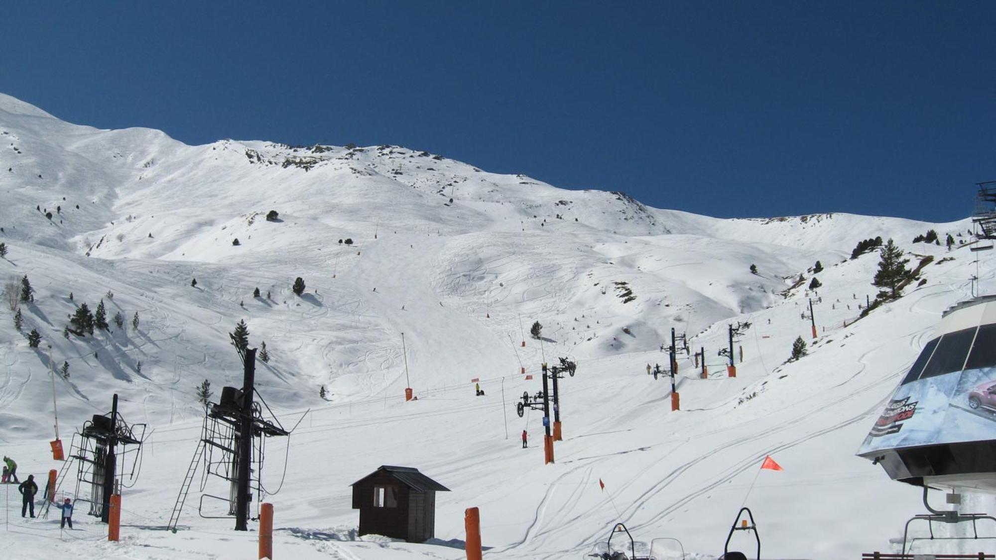Hotel Aragueells Benasque Eksteriør bilde