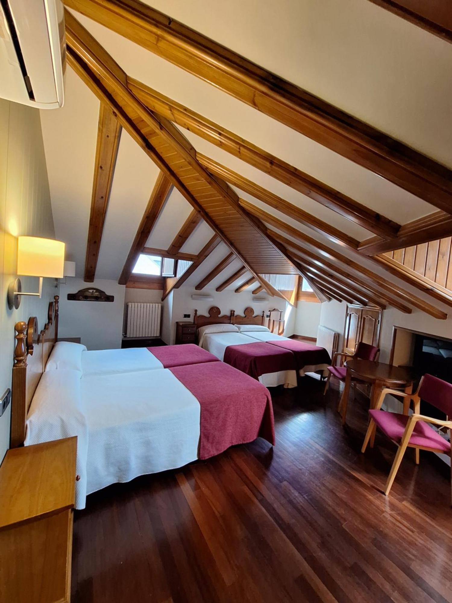 Hotel Aragueells Benasque Eksteriør bilde