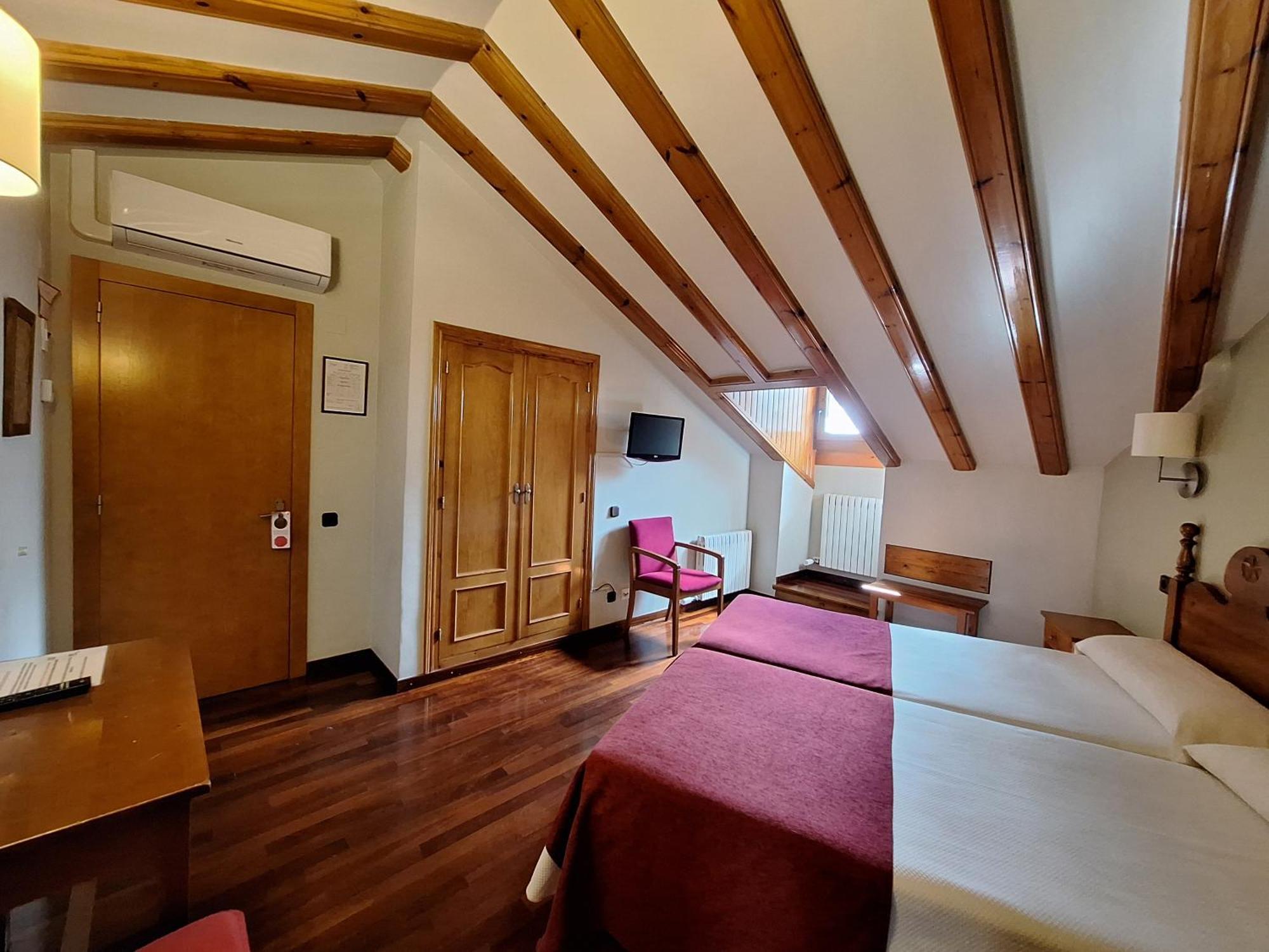 Hotel Aragueells Benasque Eksteriør bilde
