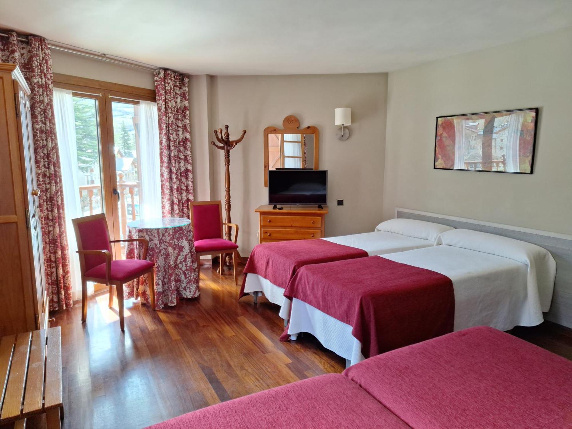 Hotel Aragueells Benasque Eksteriør bilde
