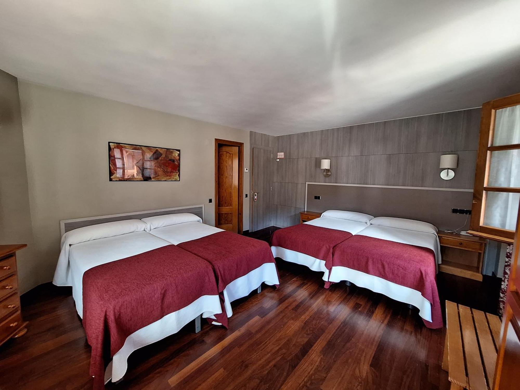 Hotel Aragueells Benasque Eksteriør bilde